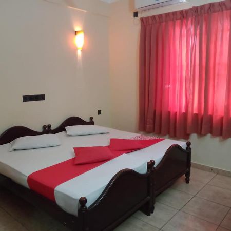 Eestee Rest Colombo Esterno foto