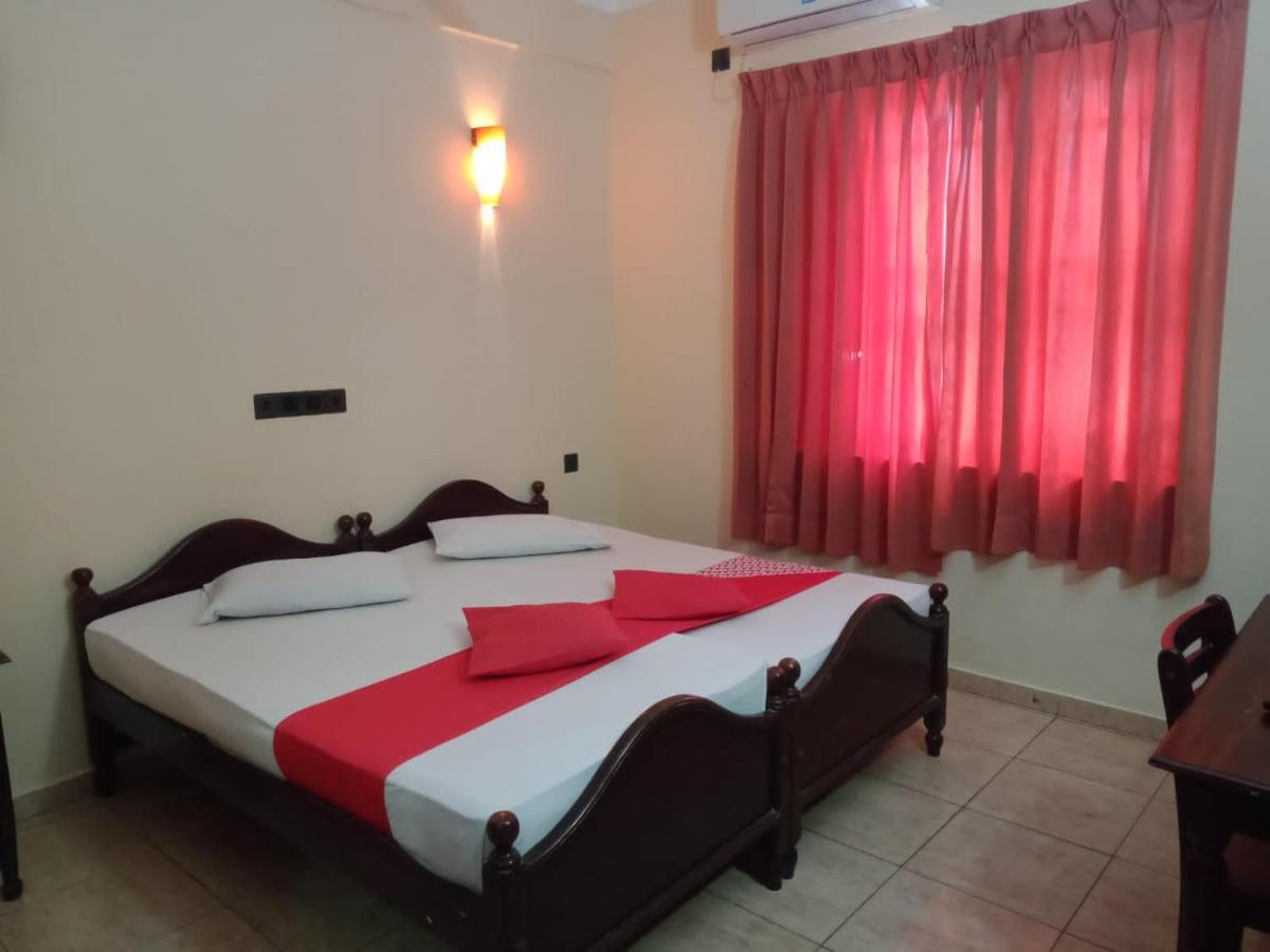 Eestee Rest Colombo Esterno foto