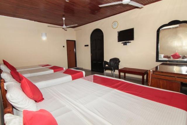 Eestee Rest Colombo Esterno foto